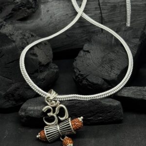 Divine Glow – Pure Silver Pendant with Radiant Shine (30 Gram)